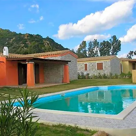 Hotel Isa-villas With Shared Pool In Costa Rei Just 500 Meters From The Sea