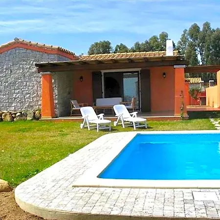 Isa-villas With Shared Pool In Costa Rei Just 500 Meters From The Sea Hotel 4*